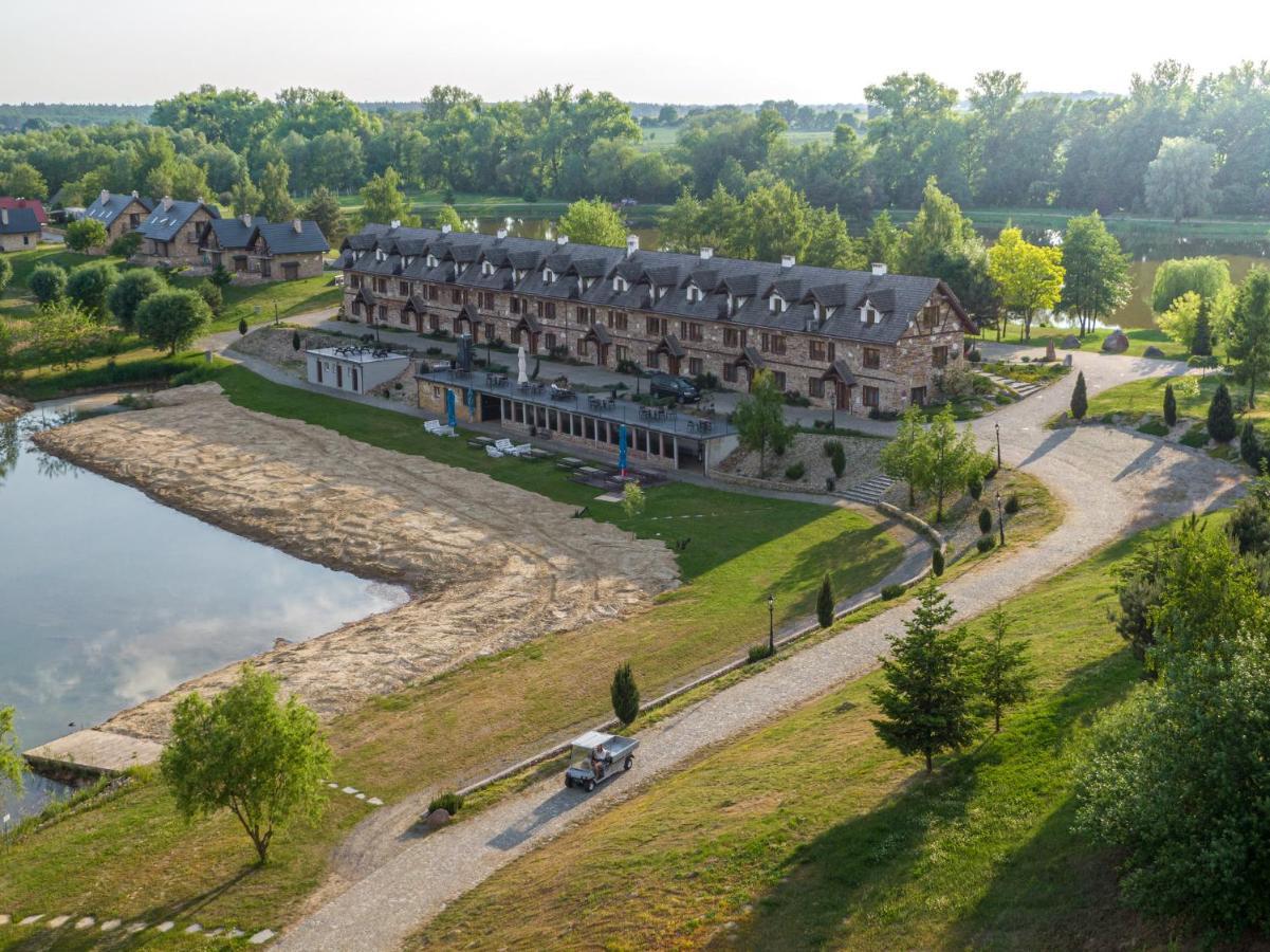 Milocin Park Centrum Wypoczynkowo-Konferencyjne Pierwoszow Экстерьер фото