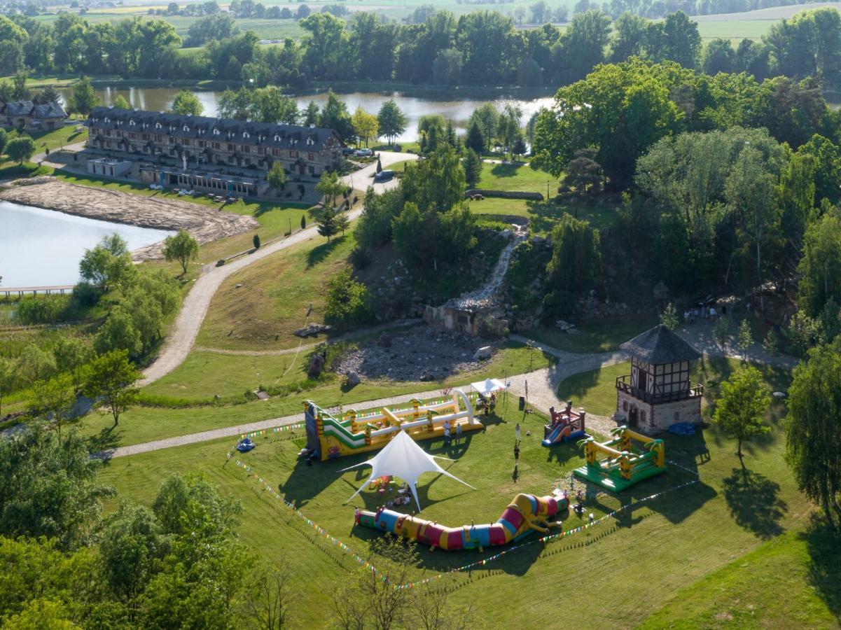 Milocin Park Centrum Wypoczynkowo-Konferencyjne Pierwoszow Экстерьер фото