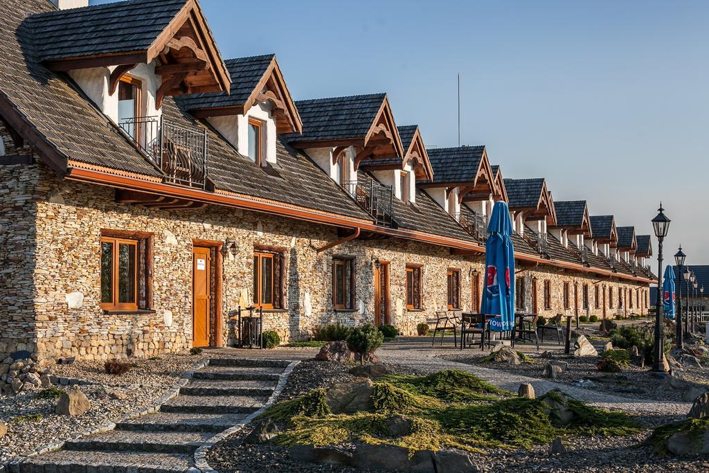 Milocin Park Centrum Wypoczynkowo-Konferencyjne Pierwoszow Экстерьер фото